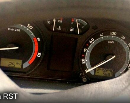 Сірий Шкода Фабія, об'ємом двигуна 1.2 л та пробігом 250 тис. км за 4000 $, фото 11 на Automoto.ua