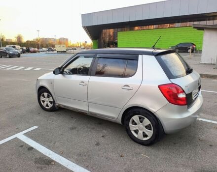 Серый Шкода Фабия, объемом двигателя 1.4 л и пробегом 372 тыс. км за 3500 $, фото 4 на Automoto.ua