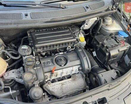 Серый Шкода Фабия, объемом двигателя 1.6 л и пробегом 198 тыс. км за 5900 $, фото 12 на Automoto.ua