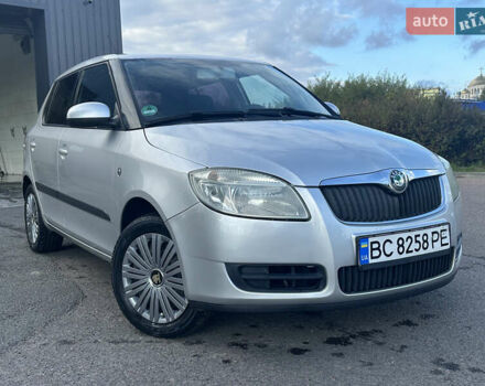 Серый Шкода Фабия, объемом двигателя 1.6 л и пробегом 236 тыс. км за 4850 $, фото 5 на Automoto.ua