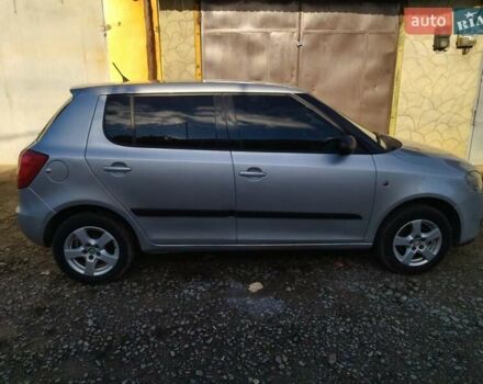 Серый Шкода Фабия, объемом двигателя 1.2 л и пробегом 195 тыс. км за 3900 $, фото 9 на Automoto.ua