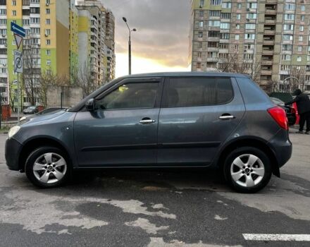 Серый Шкода Фабия, объемом двигателя 1.4 л и пробегом 268 тыс. км за 4300 $, фото 3 на Automoto.ua