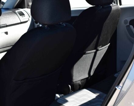 Серый Шкода Фабия, объемом двигателя 1.4 л и пробегом 201 тыс. км за 5450 $, фото 17 на Automoto.ua