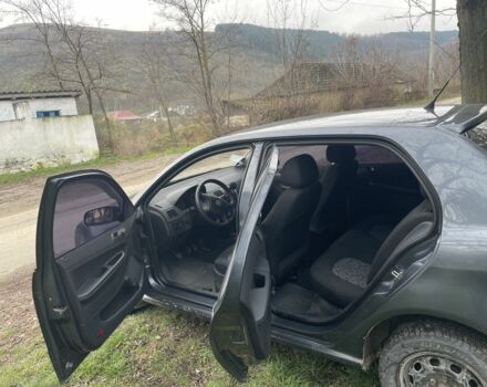 Серый Шкода Фабия, объемом двигателя 1.2 л и пробегом 145 тыс. км за 3900 $, фото 8 на Automoto.ua