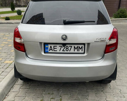 Серый Шкода Фабия, объемом двигателя 1.39 л и пробегом 208 тыс. км за 5500 $, фото 3 на Automoto.ua