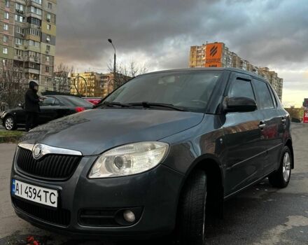 Серый Шкода Фабия, объемом двигателя 1.4 л и пробегом 268 тыс. км за 4300 $, фото 1 на Automoto.ua