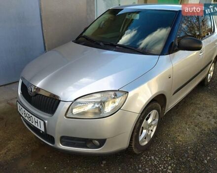Серый Шкода Фабия, объемом двигателя 1.2 л и пробегом 195 тыс. км за 3900 $, фото 10 на Automoto.ua