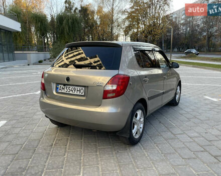 Сірий Шкода Фабія, об'ємом двигуна 1.4 л та пробігом 260 тис. км за 4299 $, фото 4 на Automoto.ua