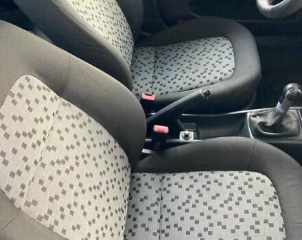 Шкода Фабия 2007 в Каменское - Днепродзержинск на Automoto.ua Серый Шкода Фабия, объемом двигателя 1.2 л и пробегом 122 тыс. км за 4923 $, фото 6 на Automoto.ua