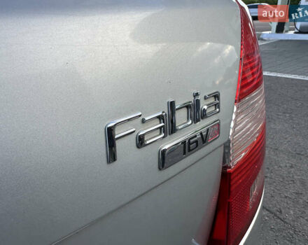 Серый Шкода Фабия, объемом двигателя 1.6 л и пробегом 236 тыс. км за 4850 $, фото 21 на Automoto.ua