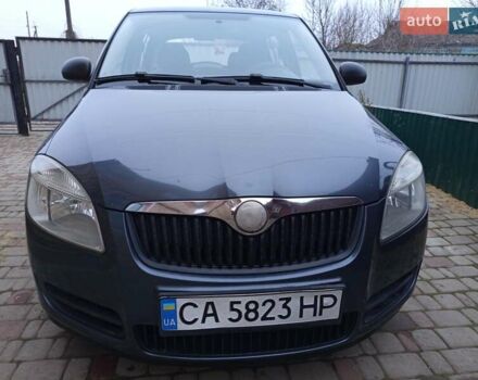 Серый Шкода Фабия, объемом двигателя 1.2 л и пробегом 210 тыс. км за 3950 $, фото 11 на Automoto.ua