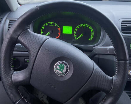 Серый Шкода Фабия, объемом двигателя 1.2 л и пробегом 160 тыс. км за 4200 $, фото 8 на Automoto.ua