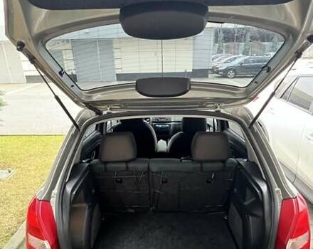 Сірий Шкода Фабія, об'ємом двигуна 1.6 л та пробігом 200 тис. км за 6500 $, фото 5 на Automoto.ua