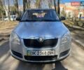 Серый Шкода Фабия, объемом двигателя 1.2 л и пробегом 330 тыс. км за 3300 $, фото 1 на Automoto.ua