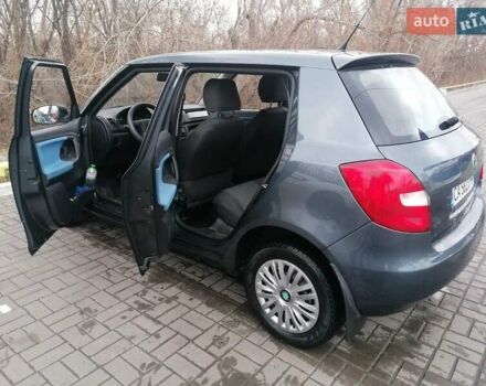 Серый Шкода Фабия, объемом двигателя 1.2 л и пробегом 205 тыс. км за 3200 $, фото 8 на Automoto.ua