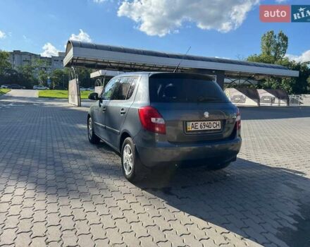 Серый Шкода Фабия, объемом двигателя 1.39 л и пробегом 390 тыс. км за 3600 $, фото 6 на Automoto.ua