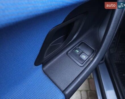 Серый Шкода Фабия, объемом двигателя 1.2 л и пробегом 210 тыс. км за 3950 $, фото 9 на Automoto.ua