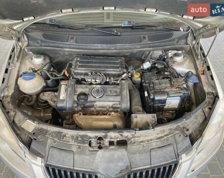 Серый Шкода Фабия, объемом двигателя 1.39 л и пробегом 185 тыс. км за 6300 $, фото 36 на Automoto.ua