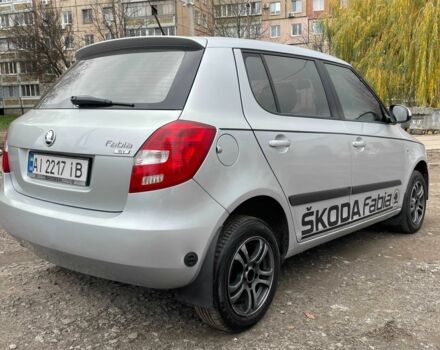 Серый Шкода Фабия, объемом двигателя 1.3 л и пробегом 195 тыс. км за 4200 $, фото 4 на Automoto.ua