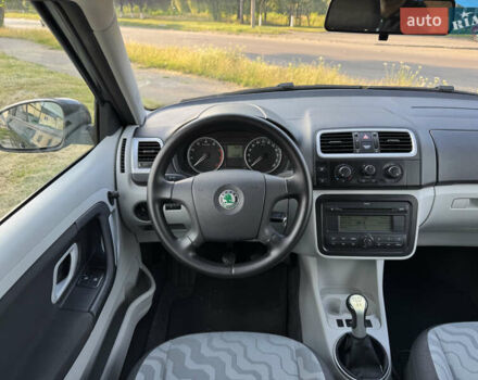 Сірий Шкода Фабія, об'ємом двигуна 1.4 л та пробігом 229 тис. км за 4999 $, фото 2 на Automoto.ua