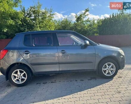Серый Шкода Фабия, объемом двигателя 1.39 л и пробегом 390 тыс. км за 3600 $, фото 4 на Automoto.ua