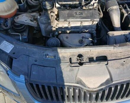 Сірий Шкода Фабія, об'ємом двигуна 1.2 л та пробігом 272 тис. км за 3200 $, фото 8 на Automoto.ua