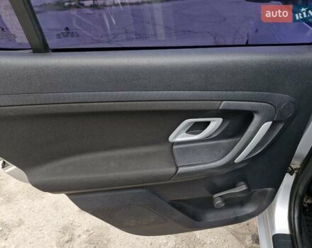 Сірий Шкода Фабія, об'ємом двигуна 1.4 л та пробігом 185 тис. км за 5999 $, фото 11 на Automoto.ua