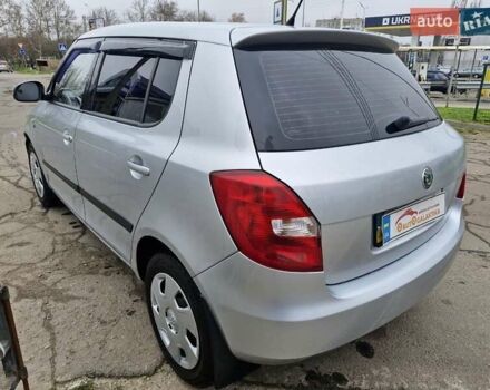 Сірий Шкода Фабія, об'ємом двигуна 1.4 л та пробігом 185 тис. км за 5999 $, фото 5 на Automoto.ua