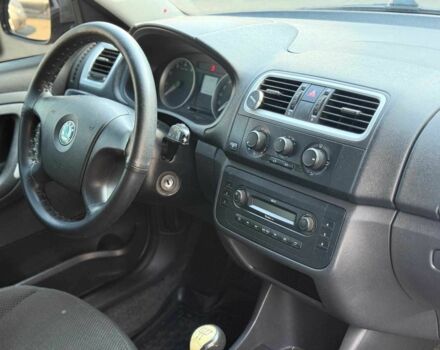 Сірий Шкода Фабія, об'ємом двигуна 1.4 л та пробігом 246 тис. км за 4240 $, фото 15 на Automoto.ua