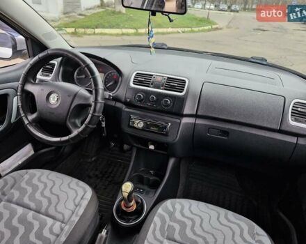 Сірий Шкода Фабія, об'ємом двигуна 1.4 л та пробігом 185 тис. км за 5999 $, фото 18 на Automoto.ua