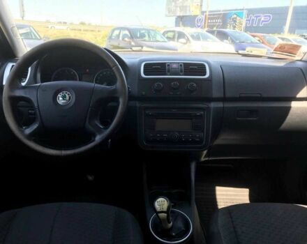 Серый Шкода Фабия, объемом двигателя 1.4 л и пробегом 390 тыс. км за 3930 $, фото 19 на Automoto.ua