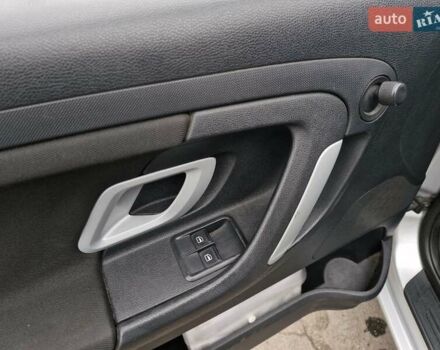 Сірий Шкода Фабія, об'ємом двигуна 1.4 л та пробігом 185 тис. км за 5999 $, фото 10 на Automoto.ua