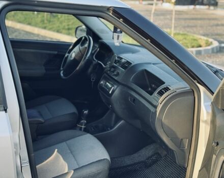 Серый Шкода Фабия, объемом двигателя 1.4 л и пробегом 245 тыс. км за 4699 $, фото 12 на Automoto.ua