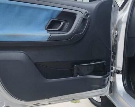 Серый Шкода Фабия, объемом двигателя 1.2 л и пробегом 314 тыс. км за 3950 $, фото 16 на Automoto.ua