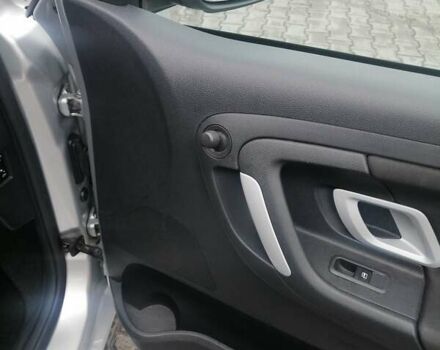 Серый Шкода Фабия, объемом двигателя 1.2 л и пробегом 336 тыс. км за 5300 $, фото 5 на Automoto.ua