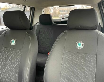 Серый Шкода Фабия, объемом двигателя 1.3 л и пробегом 195 тыс. км за 4200 $, фото 7 на Automoto.ua