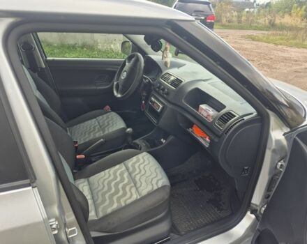 Сірий Шкода Фабія, об'ємом двигуна 1.2 л та пробігом 160 тис. км за 5200 $, фото 6 на Automoto.ua