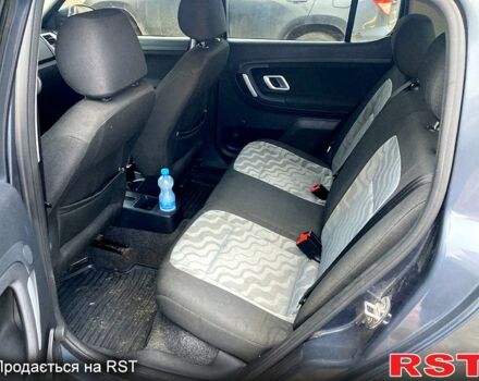 Сірий Шкода Фабія, об'ємом двигуна 1.2 л та пробігом 0 тис. км за 4000 $, фото 9 на Automoto.ua
