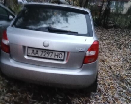 Серый Шкода Фабия, объемом двигателя 1.4 л и пробегом 320 тыс. км за 2500 $, фото 2 на Automoto.ua