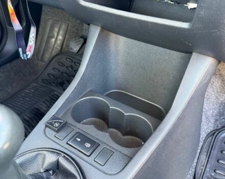 Серый Шкода Фабия, объемом двигателя 1.4 л и пробегом 236 тыс. км за 3650 $, фото 2 на Automoto.ua