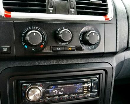 Серый Шкода Фабия, объемом двигателя 1.2 л и пробегом 260 тыс. км за 4000 $, фото 3 на Automoto.ua