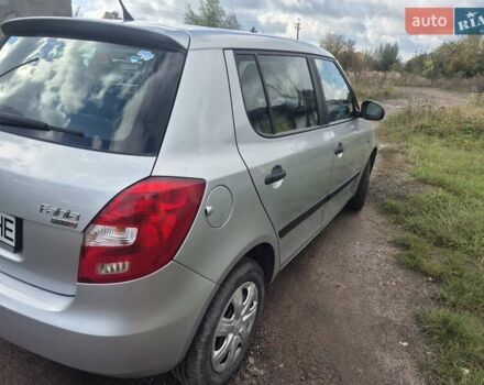 Серый Шкода Фабия, объемом двигателя 1.2 л и пробегом 160 тыс. км за 5200 $, фото 6 на Automoto.ua