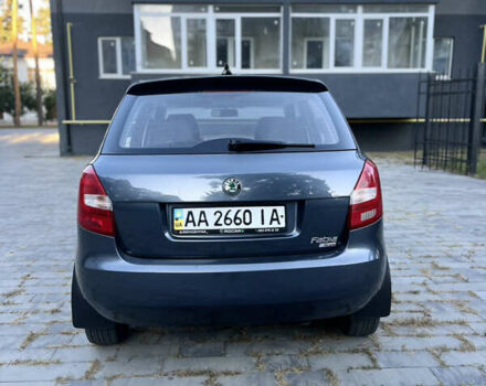 Серый Шкода Фабия, объемом двигателя 1.6 л и пробегом 253 тыс. км за 5999 $, фото 15 на Automoto.ua