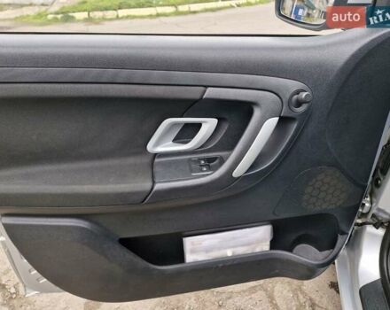 Сірий Шкода Фабія, об'ємом двигуна 1.4 л та пробігом 185 тис. км за 5999 $, фото 9 на Automoto.ua