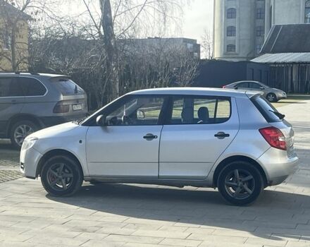 Серый Шкода Фабия, объемом двигателя 1.4 л и пробегом 236 тыс. км за 3650 $, фото 7 на Automoto.ua