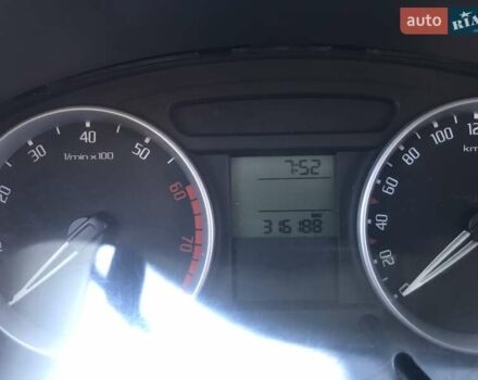 Серый Шкода Фабия, объемом двигателя 1.39 л и пробегом 318 тыс. км за 3700 $, фото 12 на Automoto.ua