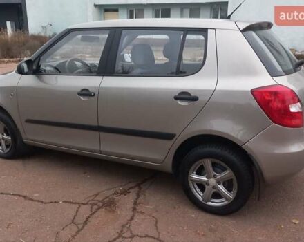 Серый Шкода Фабия, объемом двигателя 1.2 л и пробегом 113 тыс. км за 5100 $, фото 5 на Automoto.ua