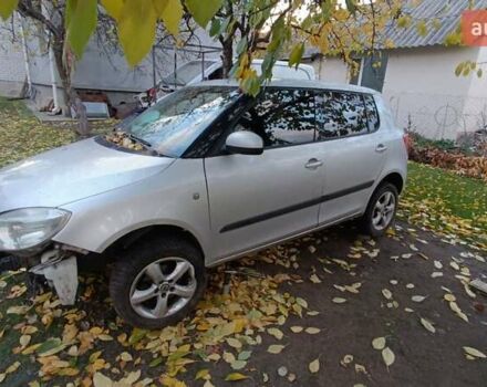 Серый Шкода Фабия, объемом двигателя 1.2 л и пробегом 270 тыс. км за 2500 $, фото 2 на Automoto.ua