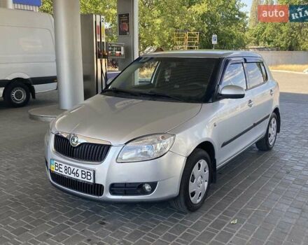 Серый Шкода Фабия, объемом двигателя 1.39 л и пробегом 185 тыс. км за 6300 $, фото 1 на Automoto.ua