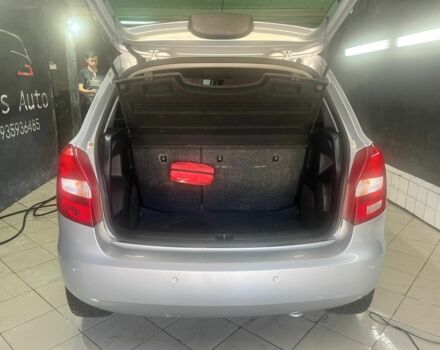 Серый Шкода Фабия, объемом двигателя 1.6 л и пробегом 265 тыс. км за 5100 $, фото 3 на Automoto.ua